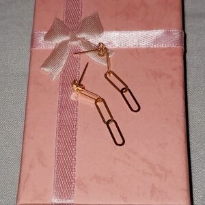 18k Saudi Gold paper clip earrings